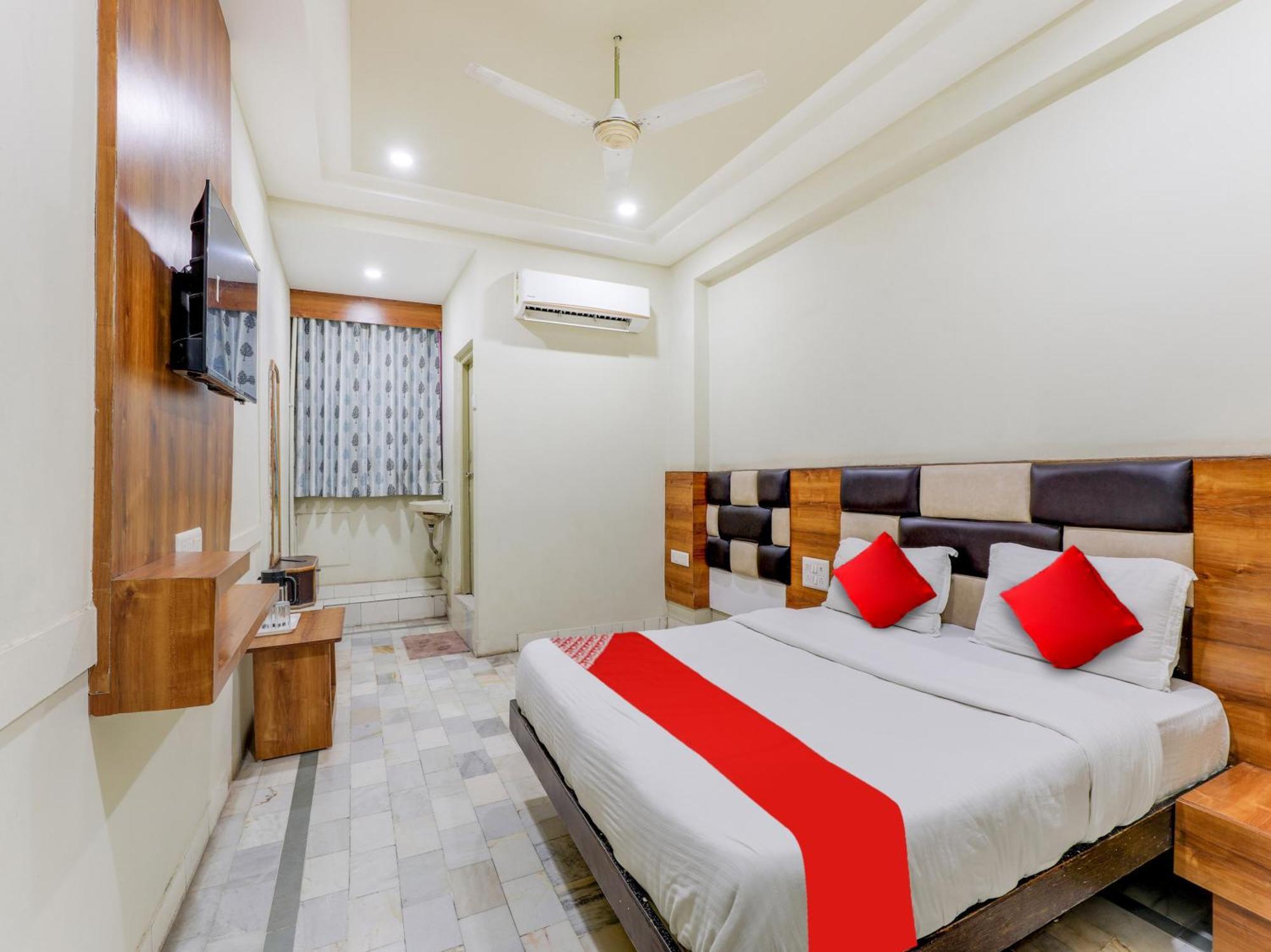 Hotel O Asopalav Naroda 外观 照片