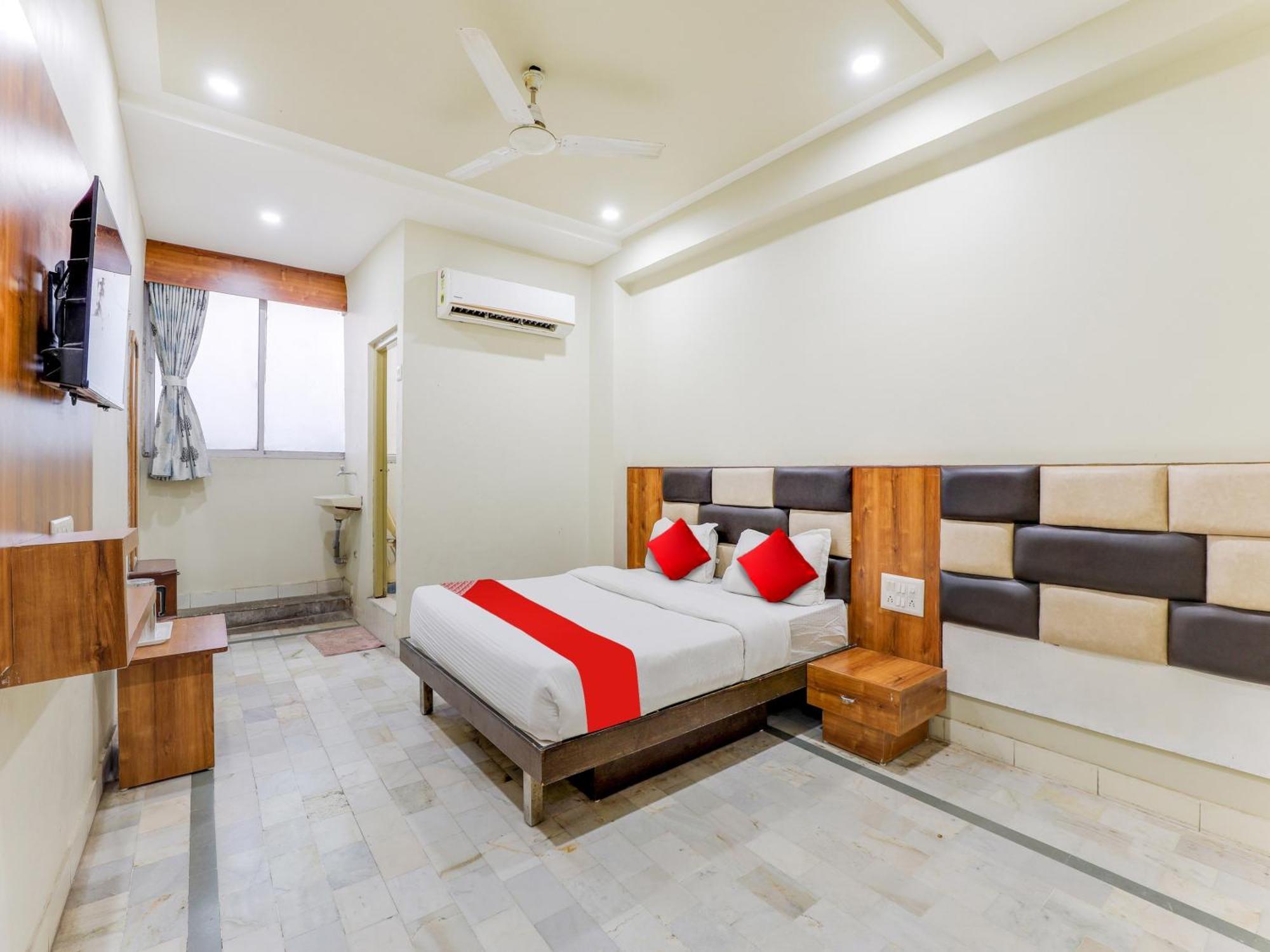 Hotel O Asopalav Naroda 外观 照片