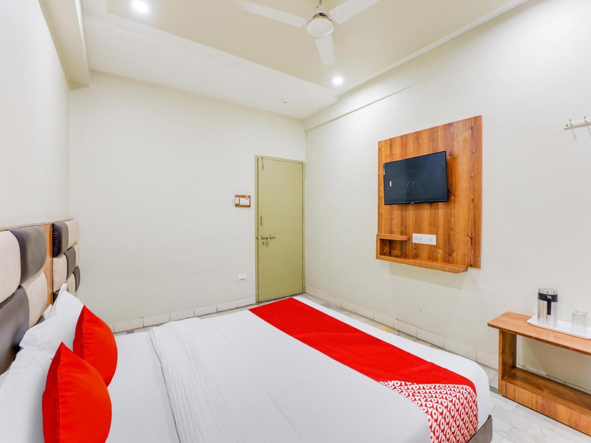 Hotel O Asopalav Naroda 外观 照片